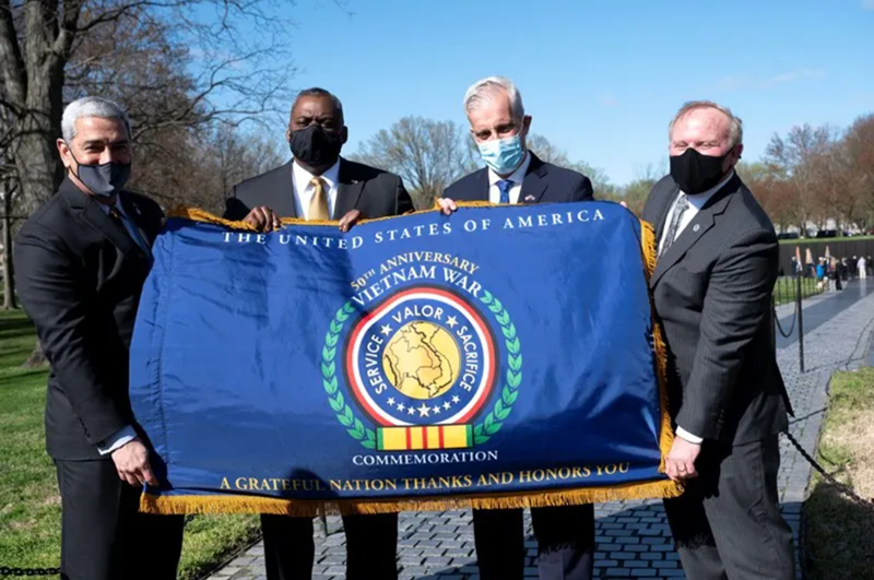 Secretary of Defense and VA Secretary flag presentation